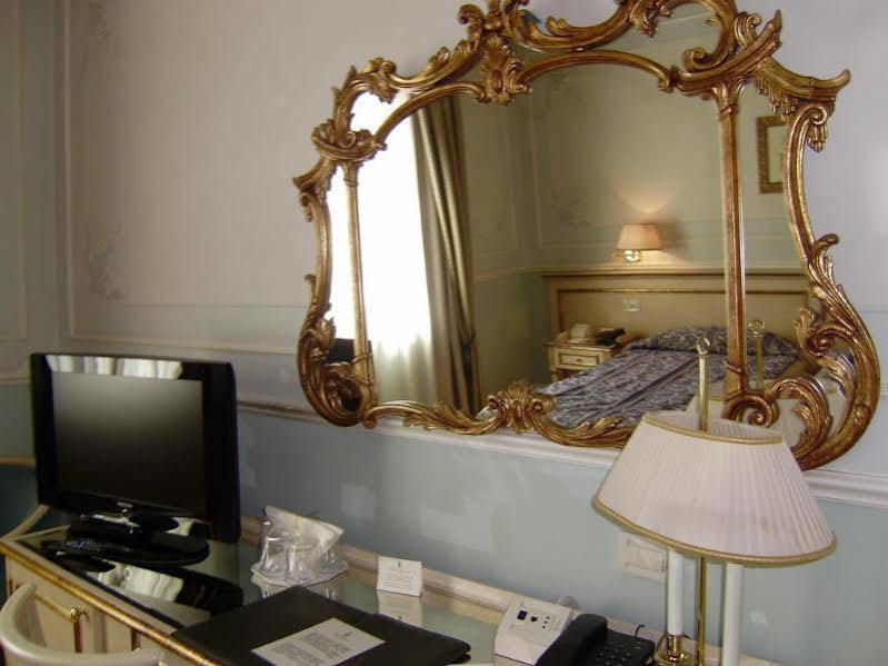 Hotel Armonia Pontedera Luaran gambar